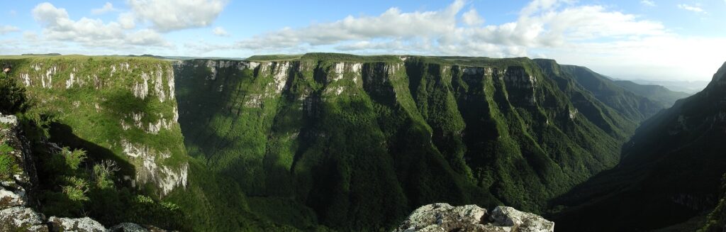 Panoramic view of Fortaleza Canyon